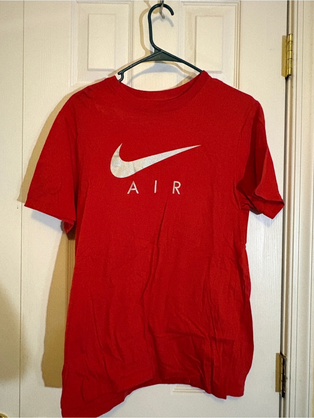 Nike Air Red Graphic T-Shirt Men’s Small Swoosh Logo Short Sleeve Cotton Tee